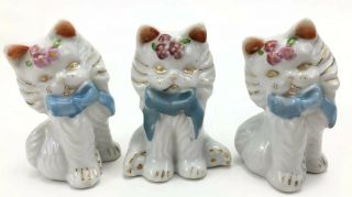 3 Vintage White Persian Cat Kitten Figurines With Bow And Flower Japan 2.  5” Tall