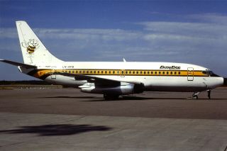 35mm Colour Slide Of Busy Bee Boeing 737 - 2r4c Ln - Npb In 1983
