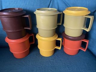 6 Vintage Tupperware Stacking Coffee Cup Mug 1312,  With Lids