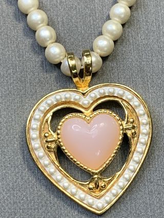 Vintage Quality Gold Tone Faux White Pearl Large Heart Pendant Necklace 18”