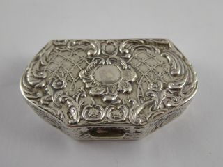 Pretty Antique Victorian Solid Sterling Silver Pill Snuff Trinket Box 1897