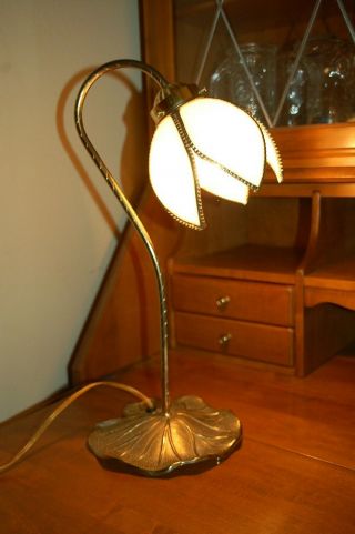 Vtg Brass Gooseneck Desk Table Lamp W White Slag Glass And Brass Tulip Shade