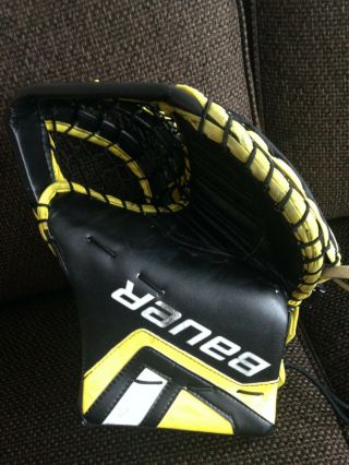 Bauer Total One Pro Goalie Goal Catcher Trapper Black Yellow
