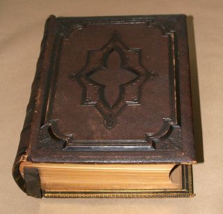 Antique Family Bible - G.  W.  Borland & Company - Chicago - 1870 ' s 3