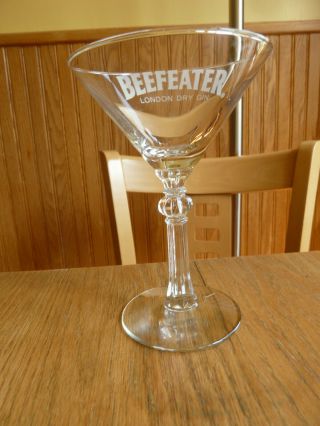 Vintage Beefeater London Dry Gin 6.  5 " Martini Glass Stemware Footed