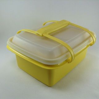 Tupperware Pack N Go Lunch Box Yellow Snack Sandwich Container Complete Vintage