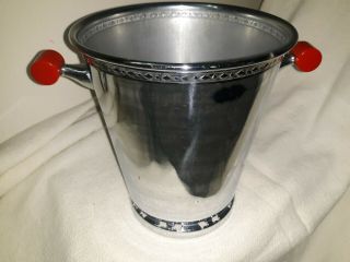 VINTAGE ART DECO CHROME WITH RED BAKELITE HANDLE CHAMPAGNE ICE BUCKET W/BASE 3