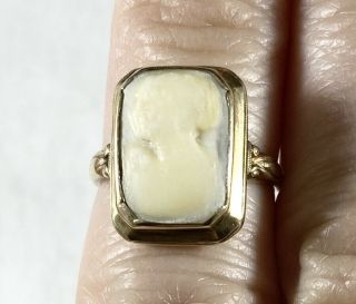 Antique Victorian 10k Gold Cameo Ring 2.  5 Grams Size 6