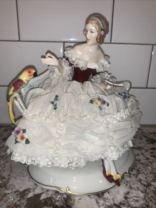 Vtg Unterweissbach Dresden Porcelain Lace Figurine Lady Parrot Couch 8341 German