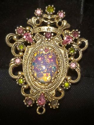 Vintage Sarah Coventry Rhinestone Studded Goldtone Crown Brooch Pin Pink Purple