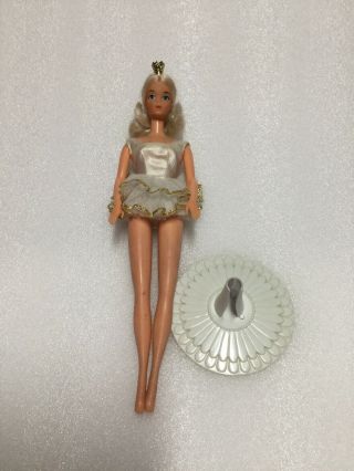 Vintage Ballerina Barbie Doll 1976 With Stand 2