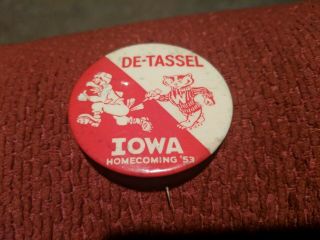 1953 Wisconsin Badgers Homecoming V Iowa Hawkeyes Pin Football Pinback Button