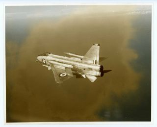 Photograph Of English Electric Lightning F6 Prototype Xr697 With Over Wing Tanks