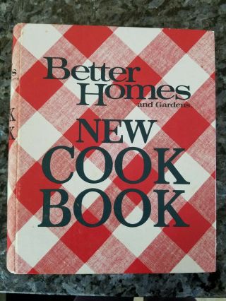 Vintage Better Homes And Gardens Cookbook - 1976 6th Printing