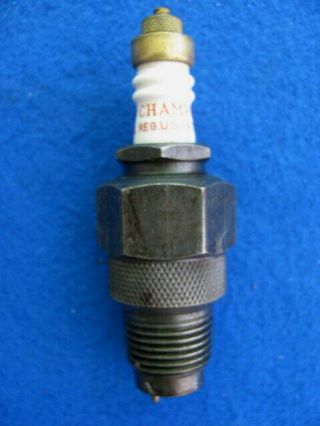 Vintage ½” Pipe Thread,  Champion 33a Gas Engine Special Spark Plug