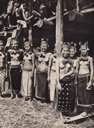 1940 Borneo Female Nude Breasts Jewelry Kayan Photo Gravure K.  F.  Wong