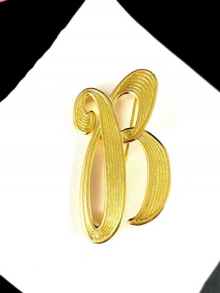 Fabulous Vintage Signed Monet Ribbed Gold - Tone Finish Letter B Brooch Pin