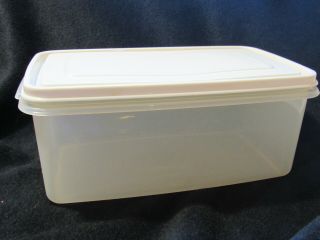 Vtg Rubbermaid Servin Saver 9 12 Cup Storage Container Rectangular Almond Lid