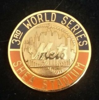 1986 York Mets Baseball World Series Press Pin Near,  In Press Pin Case