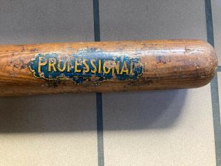 Vintage J.  C.  Higgins Professional Decal Baseball Bat Model 1618 2
