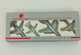 Northwest Orient Airline Airplane 747,  Dc - 10,  757,  727 1:600 Scale Model
