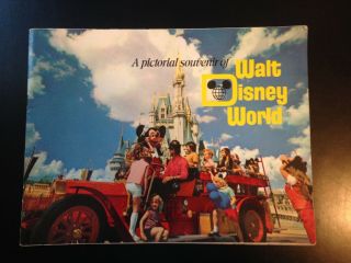 Walt Disney World Pictorial Souvenir Book,  1975,  Vintage.