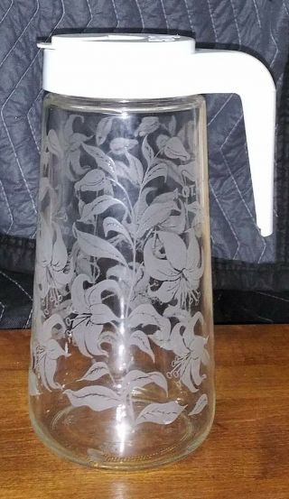 Vintage Anchor Hocking Tang Glass Pitcher Etched White Lillies 1 Qt Juice Carafe