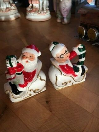 Vintage Lefton’s “exclusives” Made In Japan,  314n.  Mr.  & Mrs.  Claus S&p Shakers