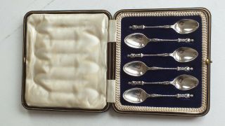 Set Of 6 Solid Silver Apostle Spoons Sheffield 1928 By William Hutton