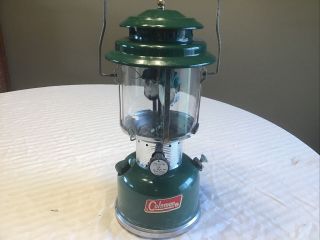 Vintage Coleman Lantern Model 220 F With Box Dated 10 - 72 2