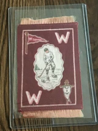 1910 B33 Wisconsin Badgers Tobacco Felt Sport Blanket,  Ice Hockey