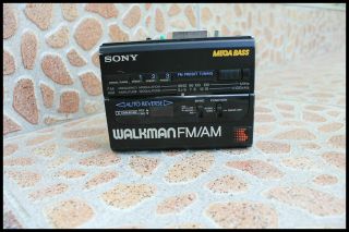 Sony Wm - Bf64 Vintage Walkman 1988 Radio Cassette Player Am/fm