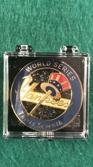 2000 York Yankees 37th World Series Press Pin - In Case
