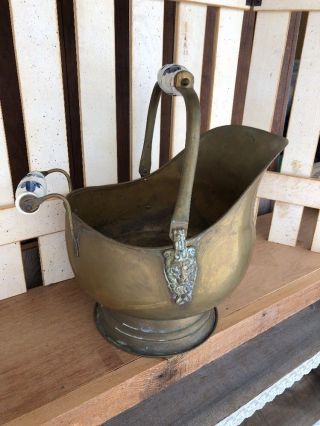 Vintage/antique Brass Coal Bucket / Scuttle With Lion Heads & China Handles