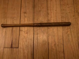 Antique Vintage - Victor Wright & Ditson 32.  5” Indoor Baseball Bat Uncracked