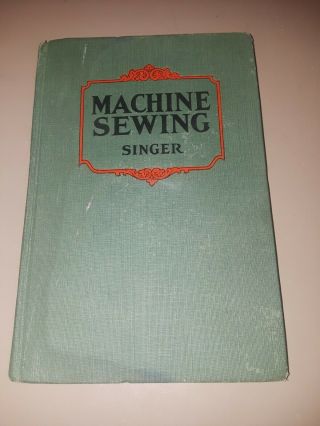 Vintage Collectable Singer Machine Sewing Book (p506) B