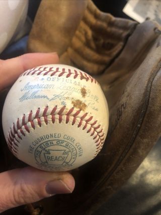 Wilson Ernie Banks Field - master Right handed Baseball glove W/ Vintage baseball 2