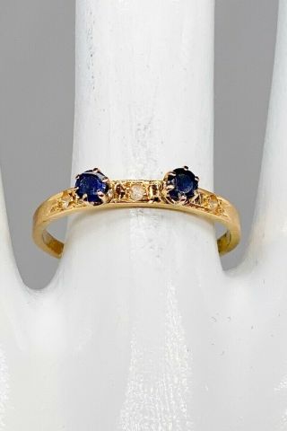 Antique 1940s 1ct Natural Blue Sapphire Mine Cut Diamond 18k Yellow Gold Ring