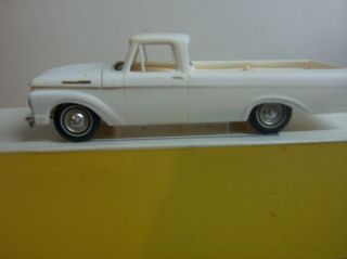 Amt 1962 Ford F - 100 Pickup And Trailer Built Kit