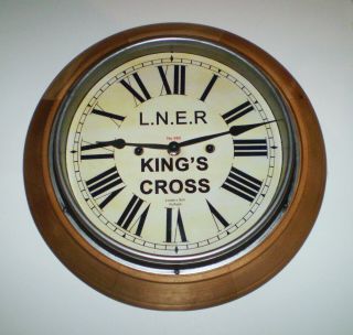 LNER London & North Eastern Railway King ' s Cross Station / Waiting Room Clock 2