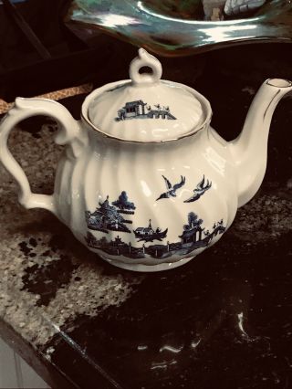 Vintage Blue Willow Teapot With Lid,  Made In Japan