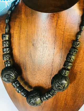 Stunning Antique Victorian Jewellery Carved Whitby Jet Necklace 23cm Length