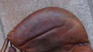 2 Antique Vintage Baseball Catchers Mitt Gloves Sonnett Velvotan 2