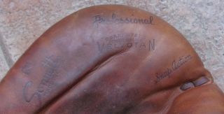 2 Antique Vintage Baseball Catchers Mitt Gloves Sonnett Velvotan 3