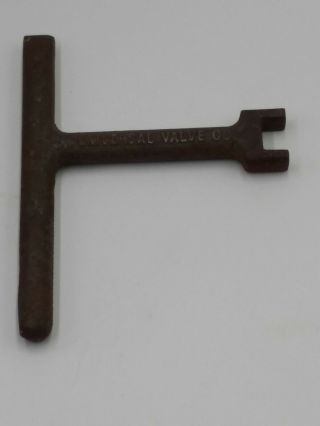 Vintage Cast Iron Universal Valve Co.  Service Station Tool Wrench