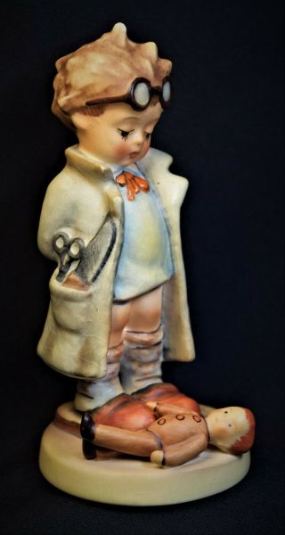 Vintage 127 W Germany Hummel Goebel Doll Doctor Figurine 5 " Tall Adorable