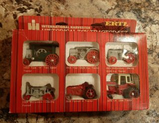 (6) Piece Vintage Ertl 1/64 Ih International Harvester Tractor Set Titan Red