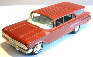 1960 Chevrolet Nomad 4 Door Station Wagon 1/25 Promo Model Car