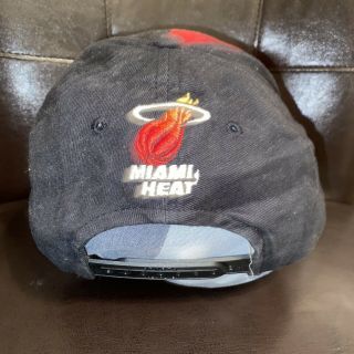 Miami Heat NBA Twins Enterprise Vintage 90 ' s Twill 2 - Tone Snapback Cap Hat - NWT 3