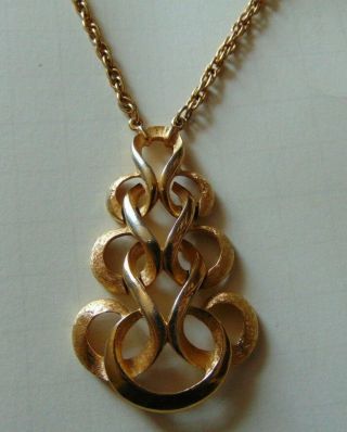 Trifari Crown Vintage 1960 Necklace Medallion Gold - Tone W/ Chain Fashion Jewelry